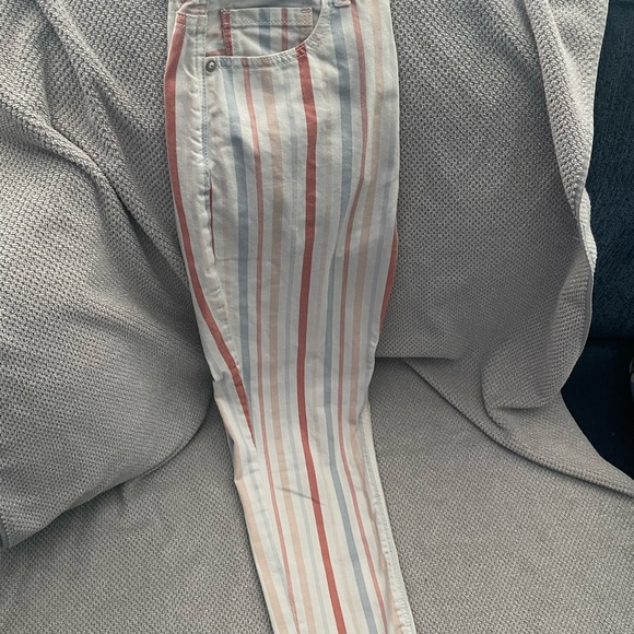 Striped cropped pants - Picture 1 of 4